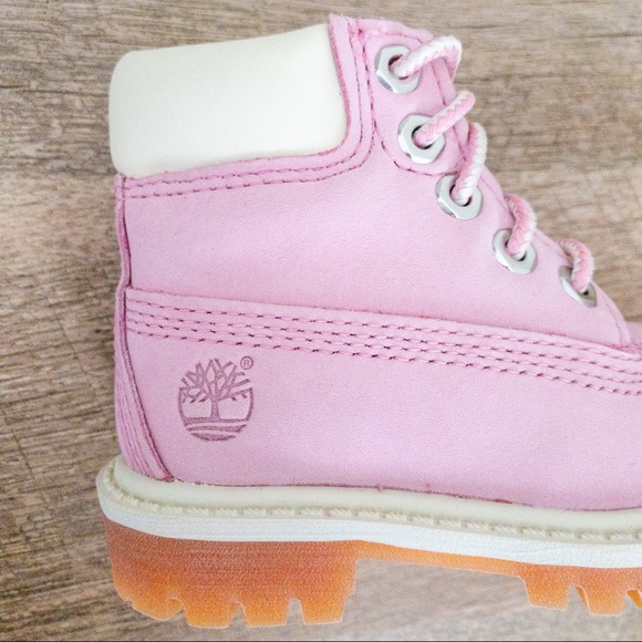 NWB Timberland baby fall boots. pink. Size 4 - Picture 3 of 5